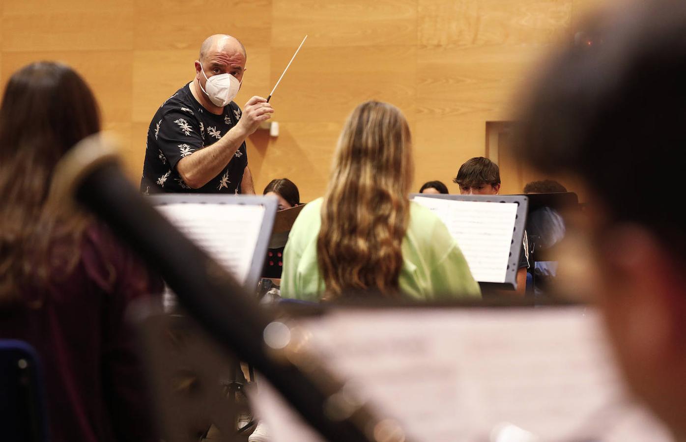 La clase magistral de la Orquesta de Córdoba en el conservatorio, en imágenes