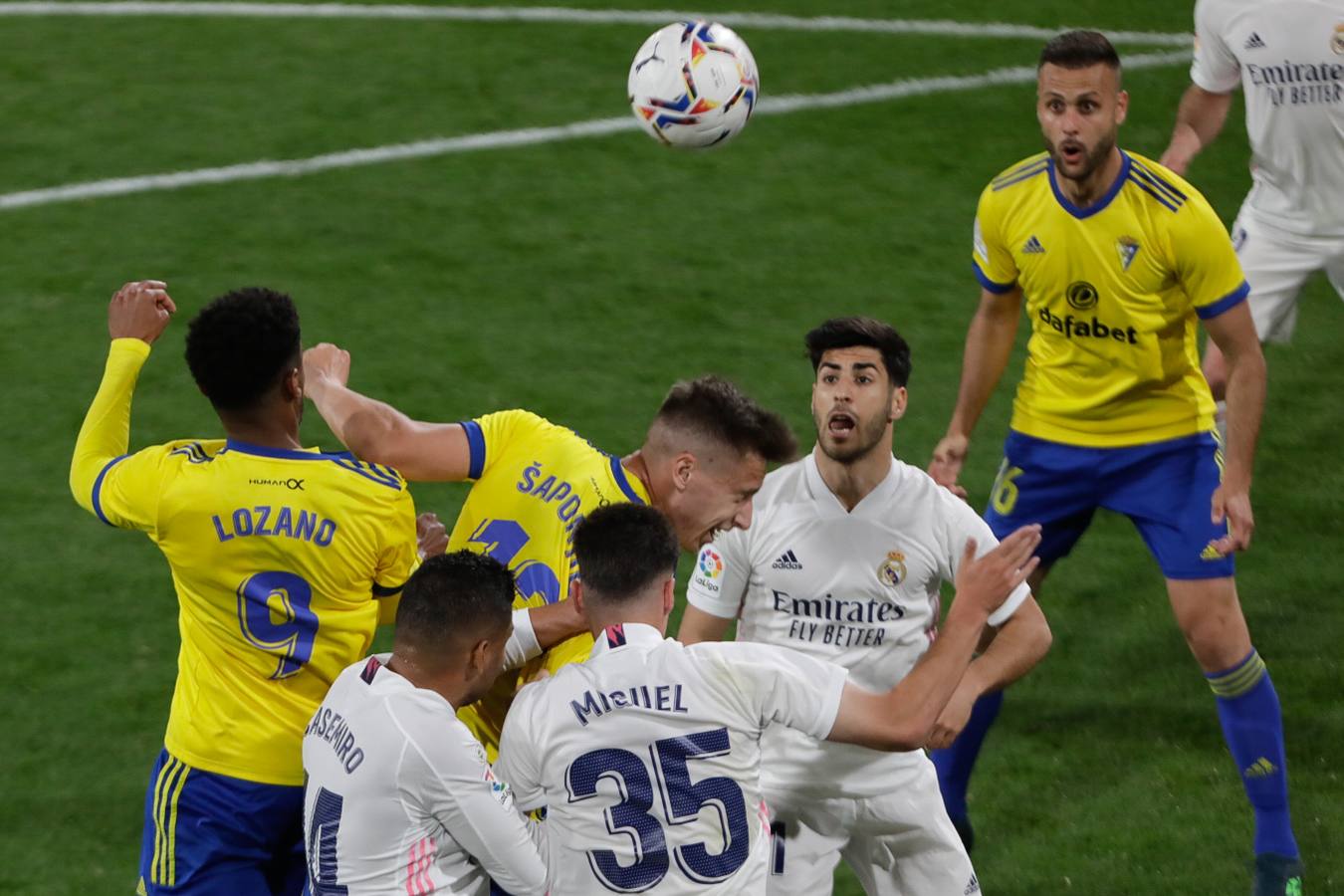 Fotos: Real Madrid-Cádiz CF en Carranza