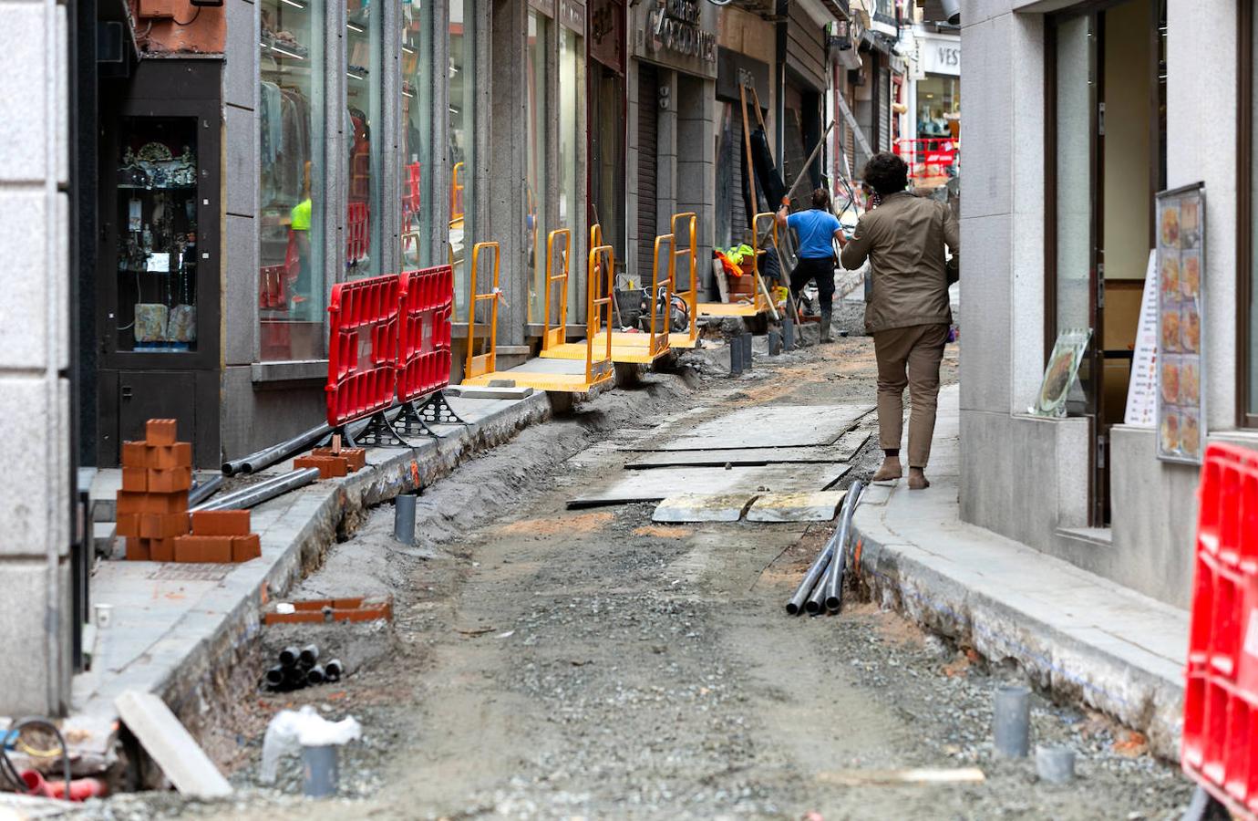 La calle Ancha, abierta en canal