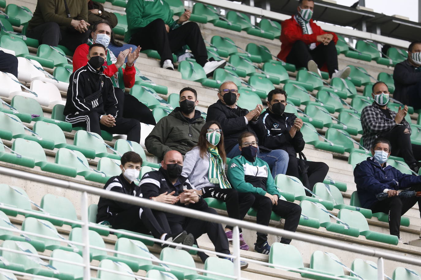 En imágenes, el ambiente del Córdoba CF - Tamaraceite