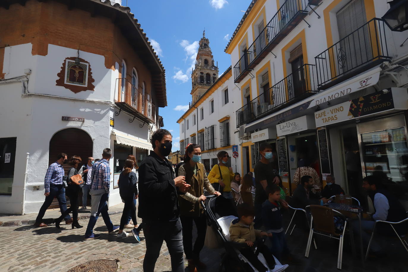 El ambiente en la Judería y el Centro de Córdoba, en imágenes