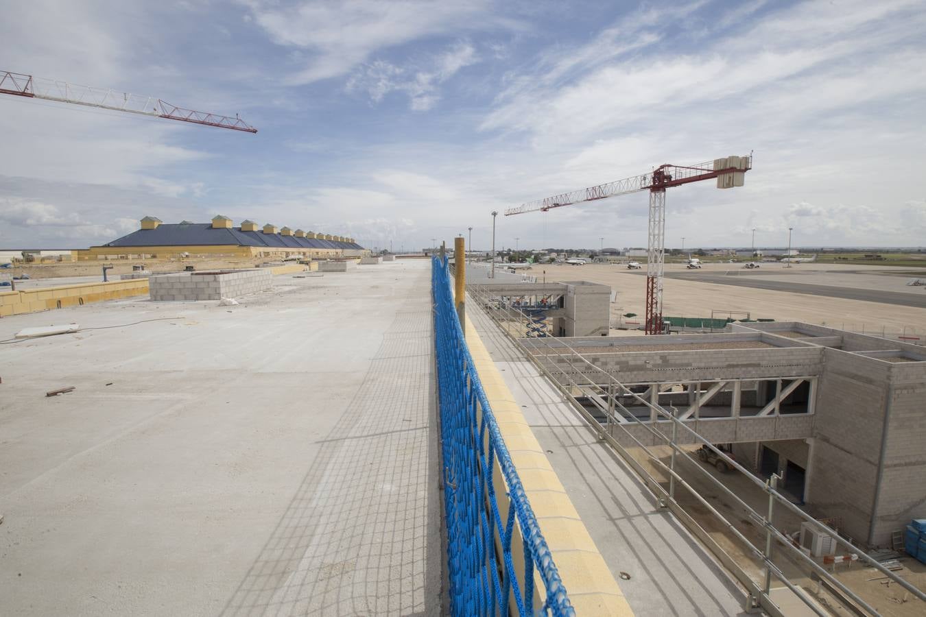 Obras en el aeropuerto de Sevilla