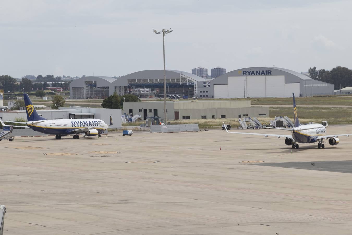 Obras en el aeropuerto de Sevilla