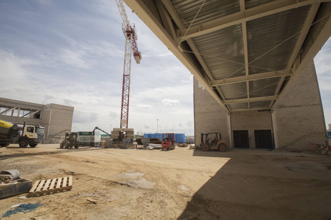 Obras en el aeropuerto de Sevilla