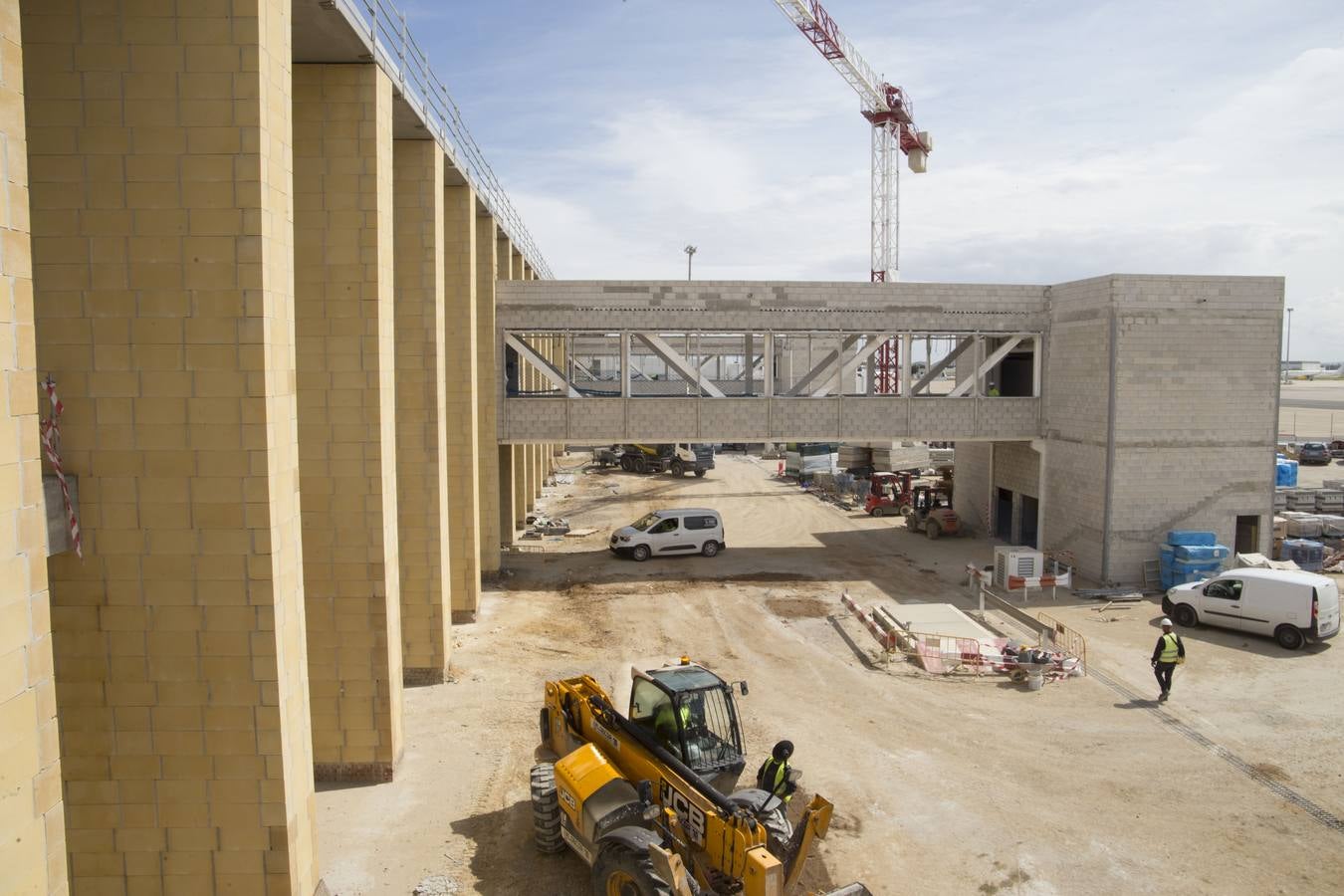 Obras en el aeropuerto de Sevilla