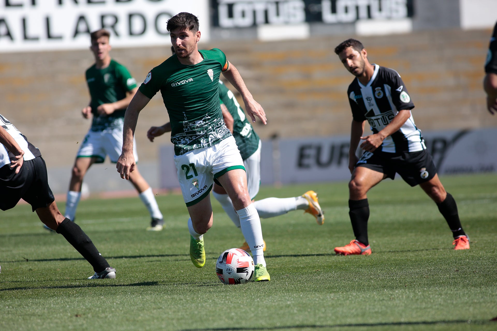 Las mejores imágenes del Linense - Córdoba CF