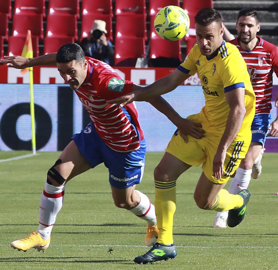 FOTOS: La victoria del Cádiz en Granada, en imágenes