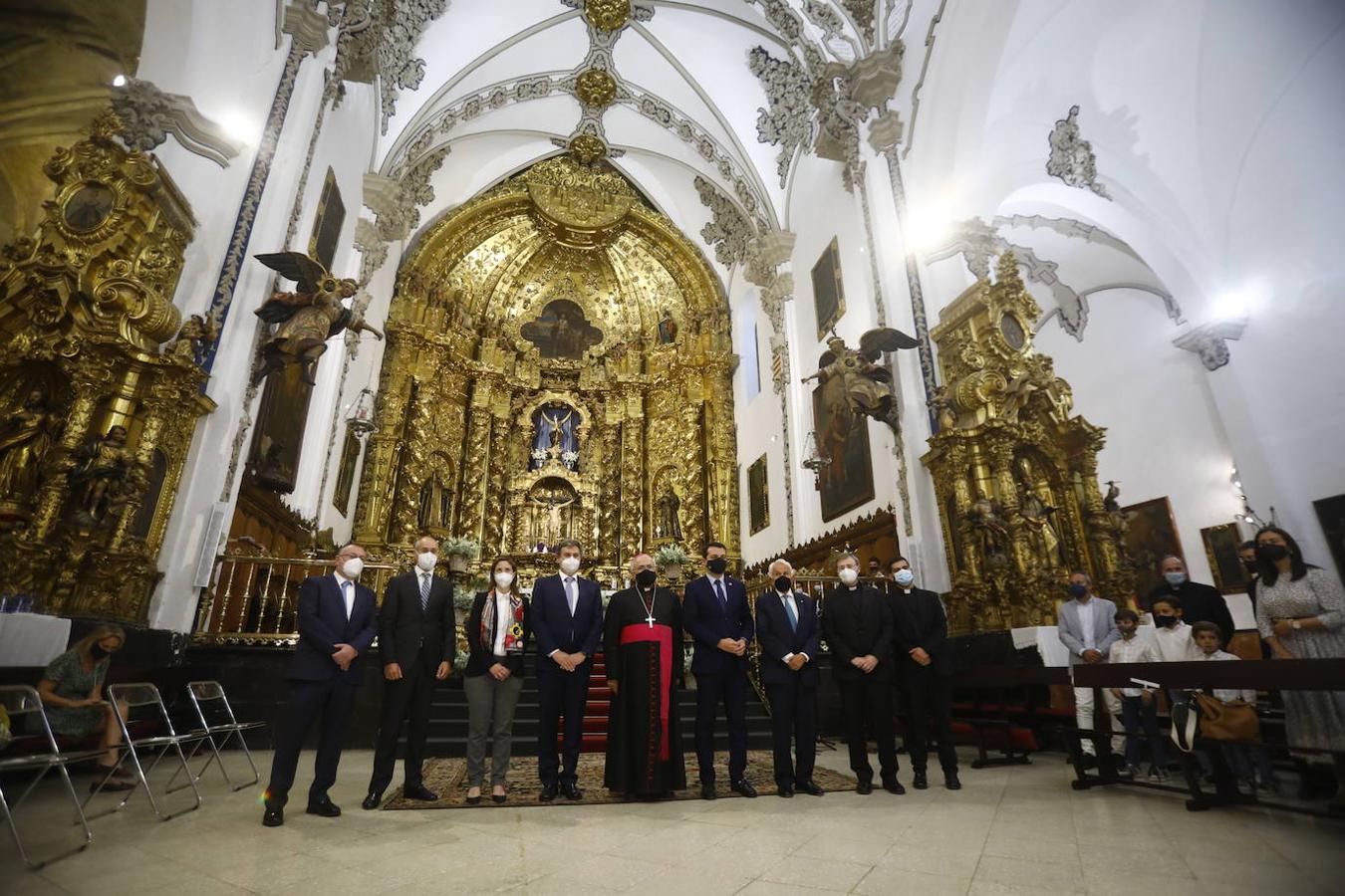 La nueva iluminación de la iglesia de San Francisco de Córdoba, en imágenes