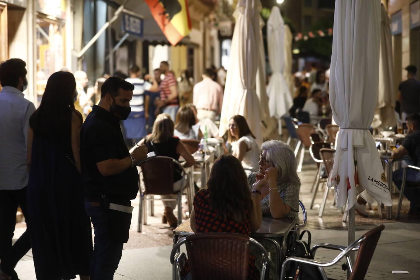 La primera noche sin toque de queda en Córdoba, en imágenes