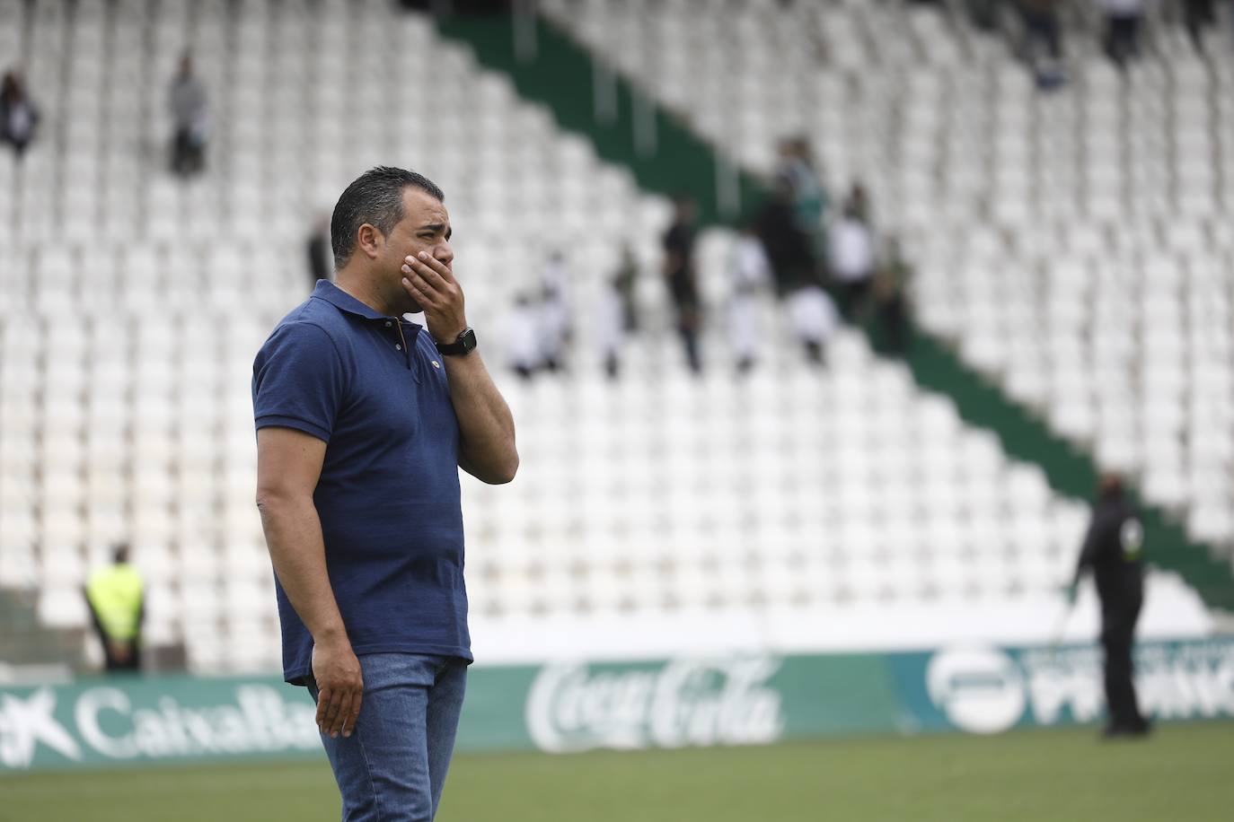 Las mejores imágenes del drama del descenso en el Córdoba CF - Cádiz B