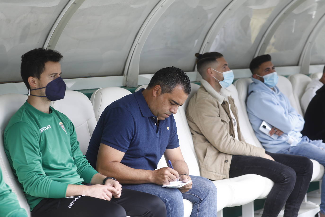 El ambiente en El Arcángel en el Córdoba CF - Cádiz B, en imágenes