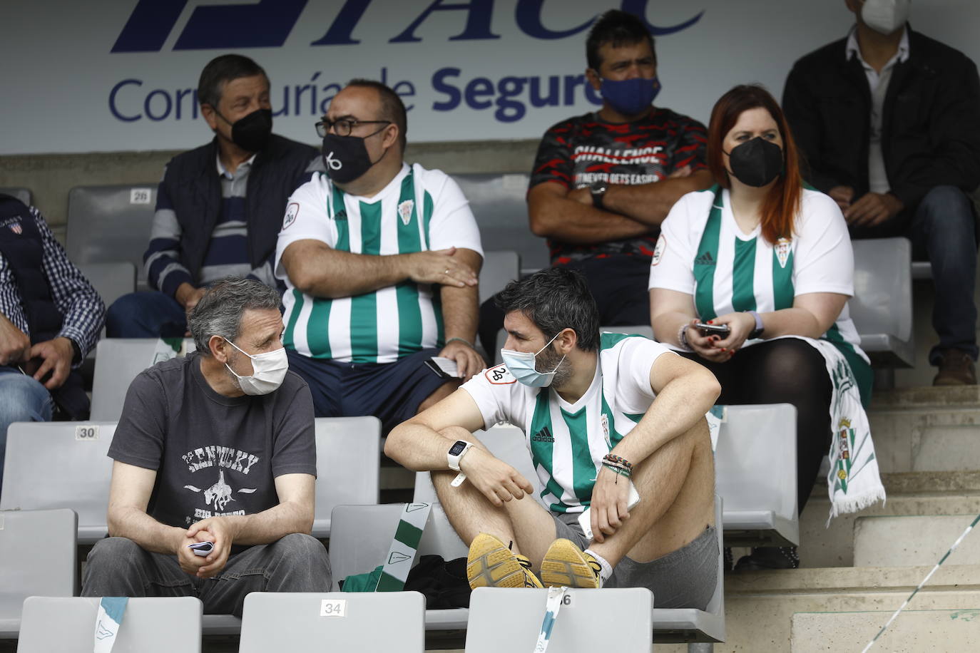 El ambiente en El Arcángel en el Córdoba CF - Cádiz B, en imágenes