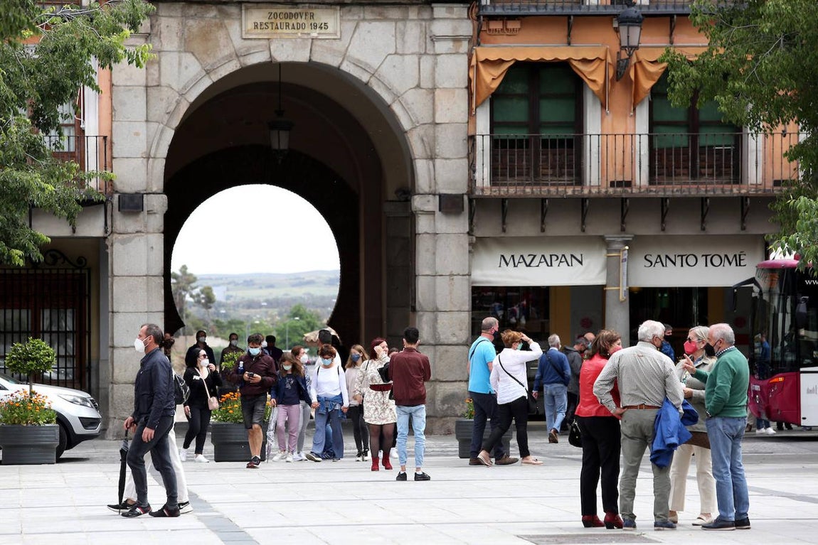 Regresan poco a poco los turistas a Toledo