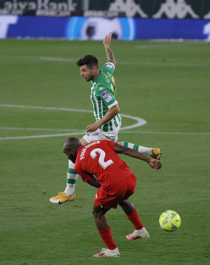 Victoria del Betis sobre el Granada (2-1)