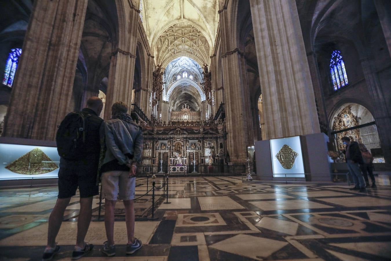 Vuelven las visitas a la Catedral de Sevilla tras el estado de alarma