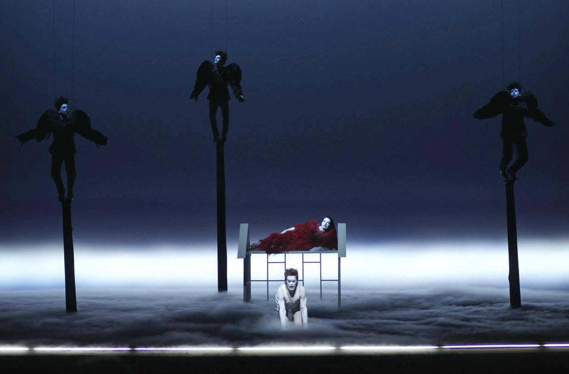 'The life and death of Marina Abramovic'. Un momento del ensayo de la ópera creación de Abramovic y William Basinski representada en el Teatro Real de Madrid en 2012