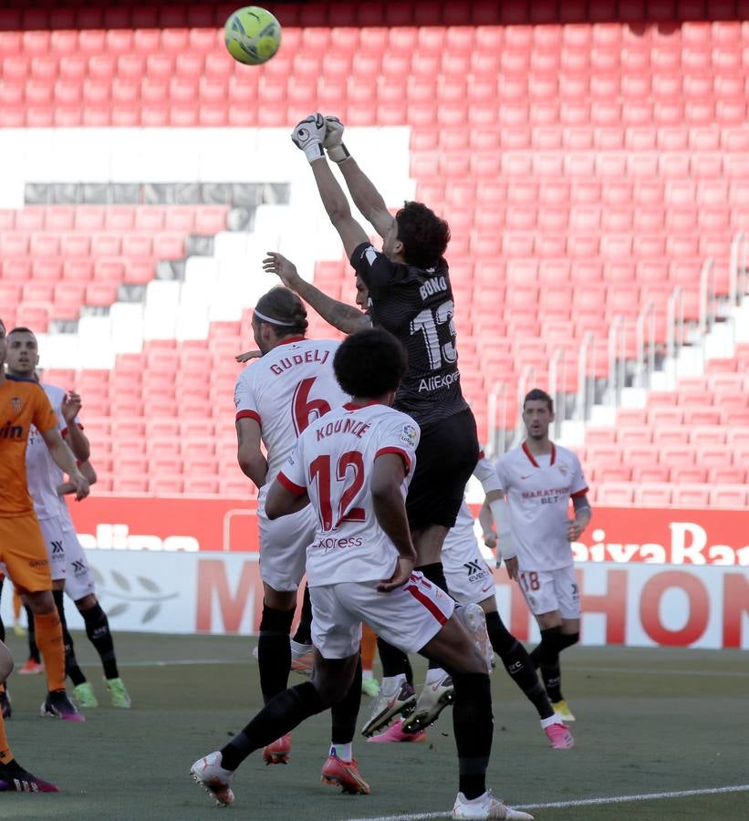 Partido entre el Sevilla F.C. y el Valencia C.F.