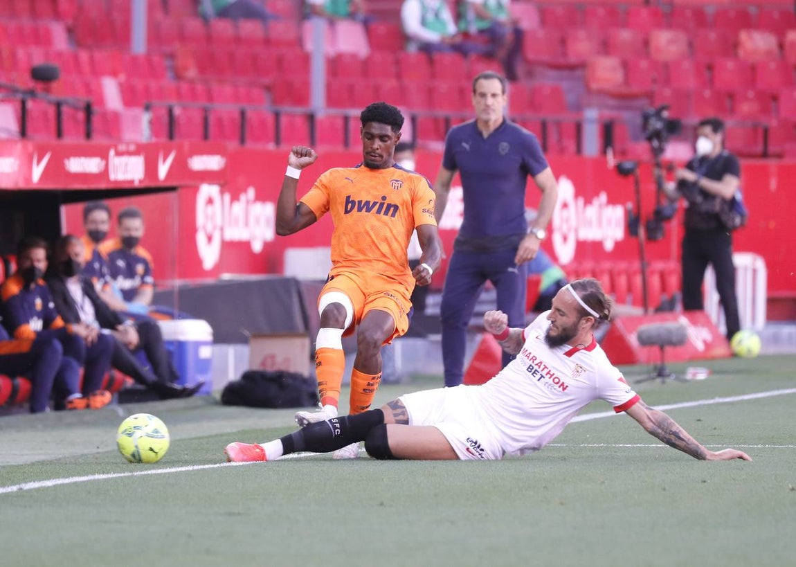 Partido entre el Sevilla F.C. y el Valencia C.F.