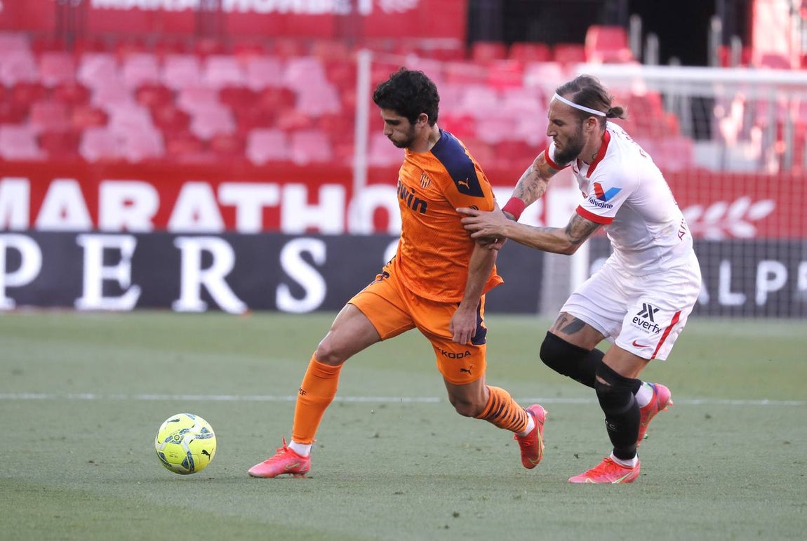 Partido entre el Sevilla F.C. y el Valencia C.F.