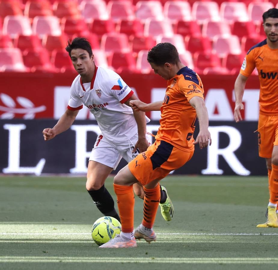 Partido entre el Sevilla F.C. y el Valencia C.F.