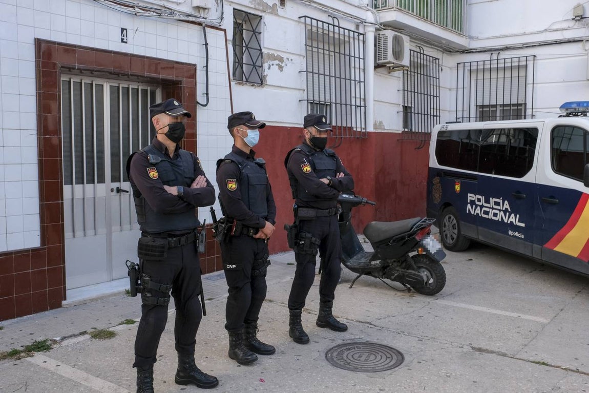 Operación de la Policía Nacional contra el tráfico de drogas en San Fernando