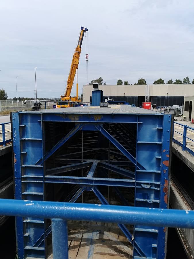 Instalación del carro inferior de la esclusa