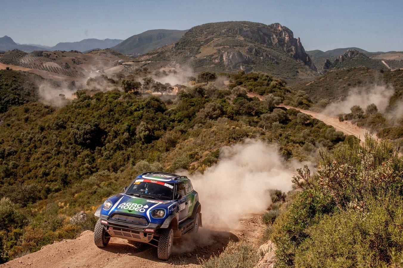 El paso de Carlos Sainz por Palma del Río y Santaella con el Andalucía Rally, en imágenes