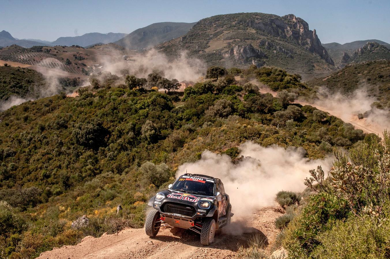 El paso de Carlos Sainz por Palma del Río y Santaella con el Andalucía Rally, en imágenes