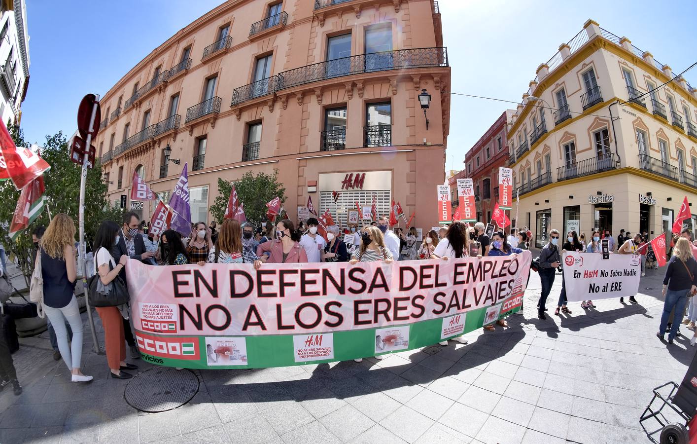 Protesta de los trabajadores de H&amp;M en Sevilla