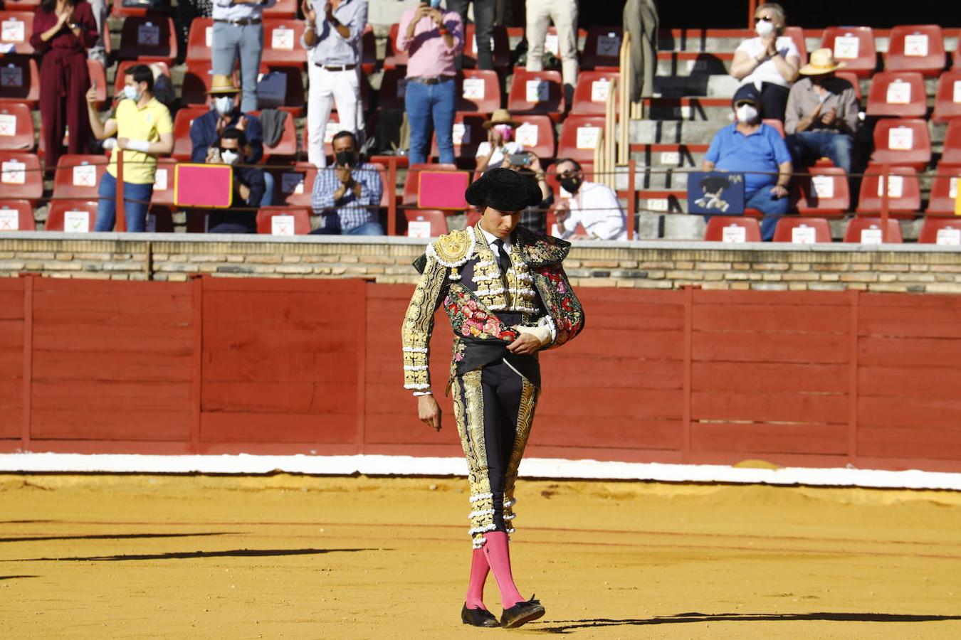 Toros en Córdoba | El ambiente de la primera corrida de la Feria de Mayo, en imágenes