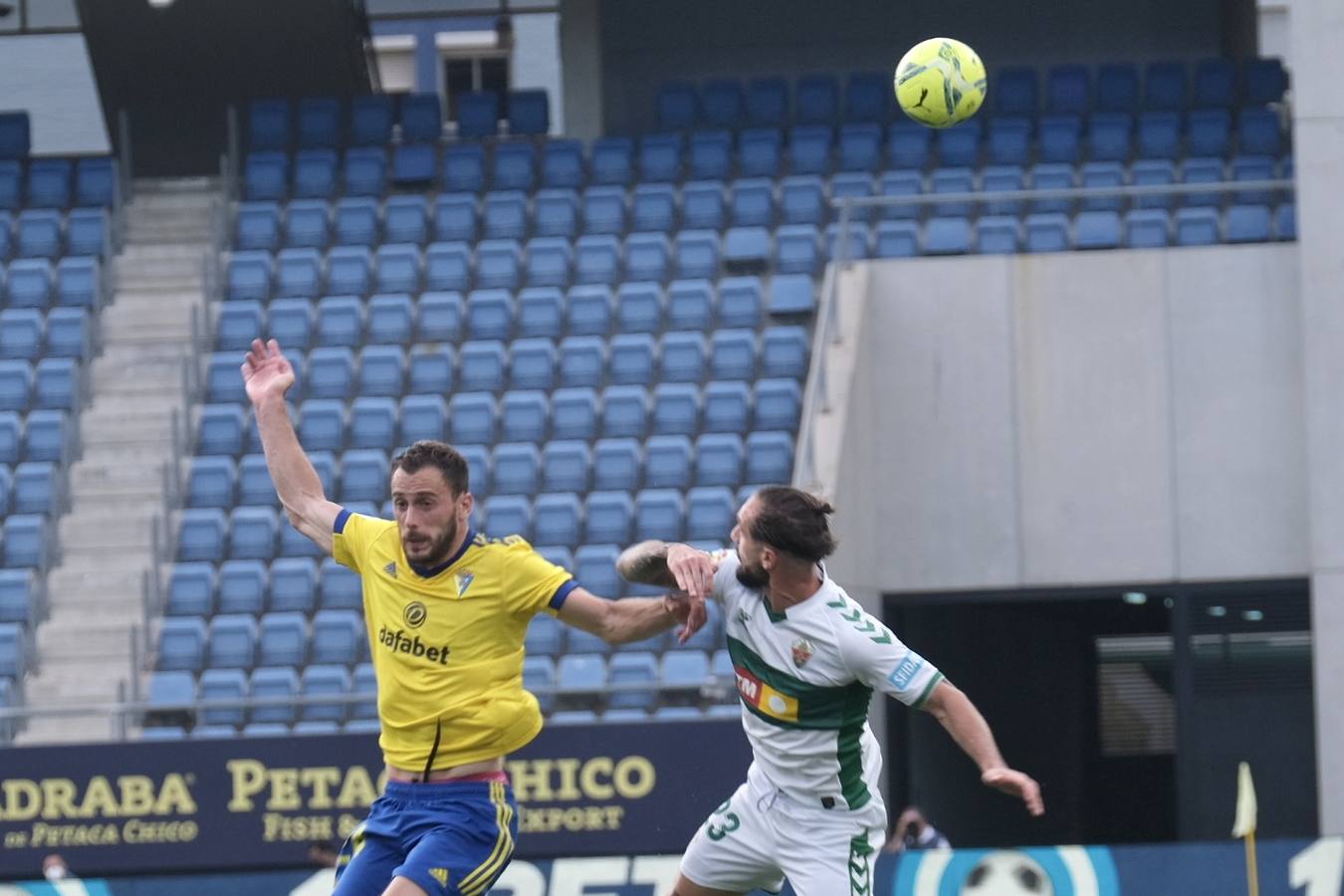 FOTOS: Las imágenes del Cádiz CF - Elche en Carranza