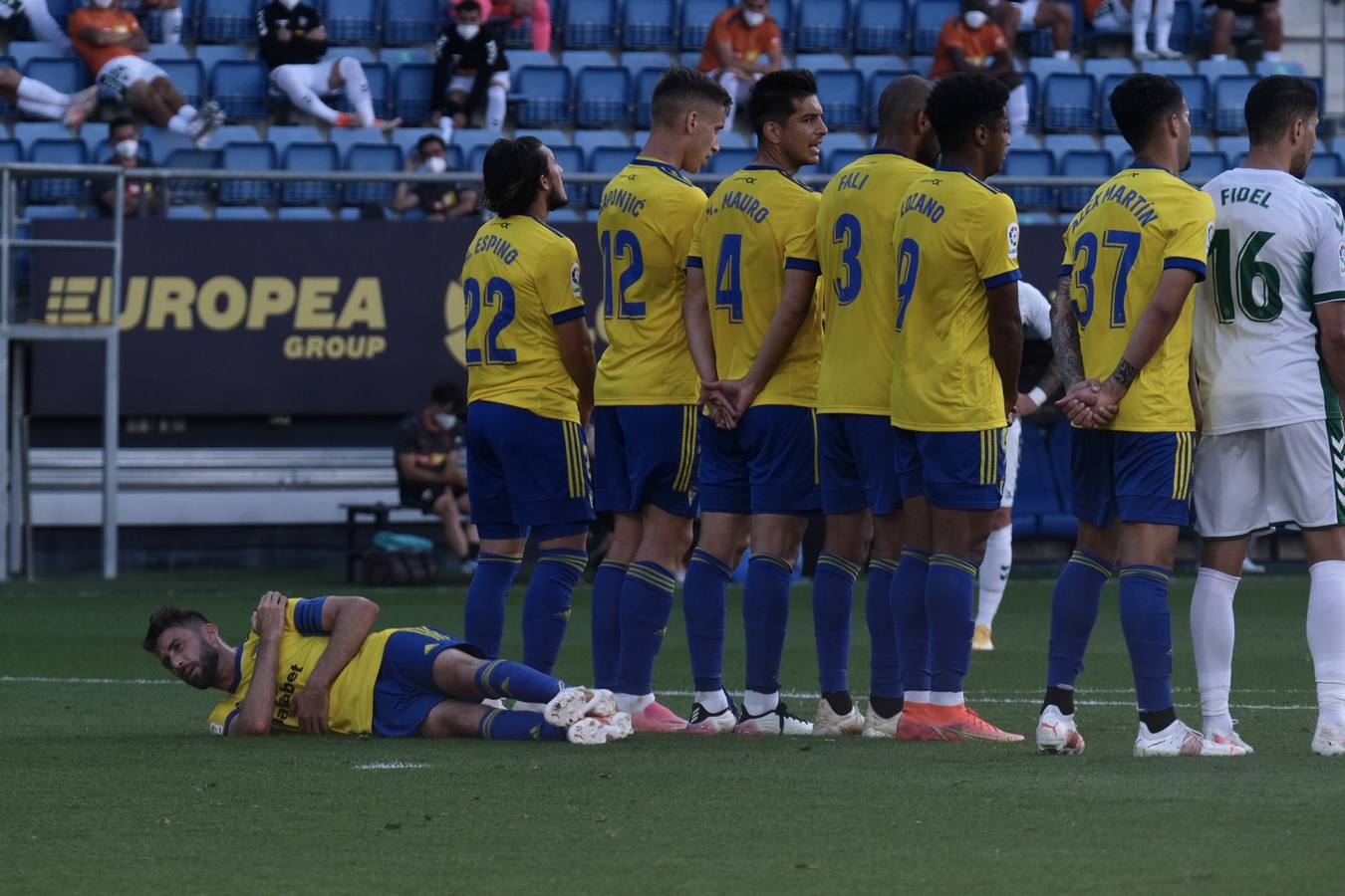 FOTOS: Las imágenes del Cádiz CF - Elche en Carranza