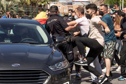 En imágenes: Pedro Sánchez abucheado en su llegada a Ceuta
