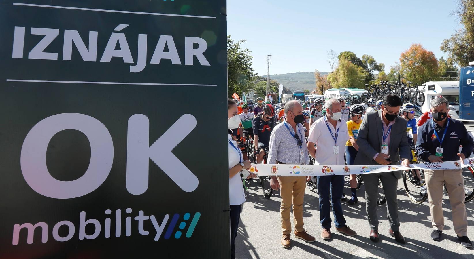 La Vuelta a Andalucía por Iznájar, Lucena, Cabra, Priego y Almedinilla, en imágenes