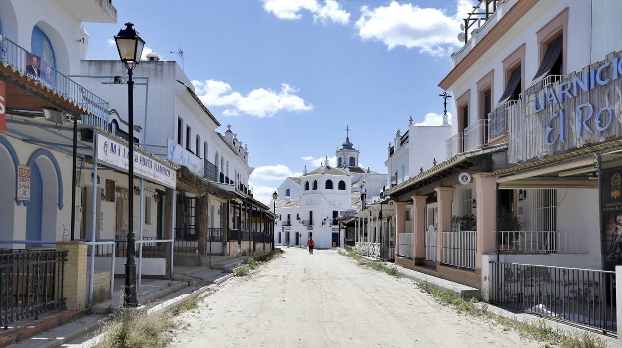 El Rocío resiste al límite otro año sin romería