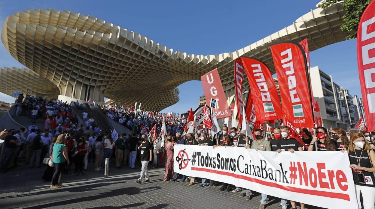 Movilizacción en Sevilla contra el ERE de Caixabank