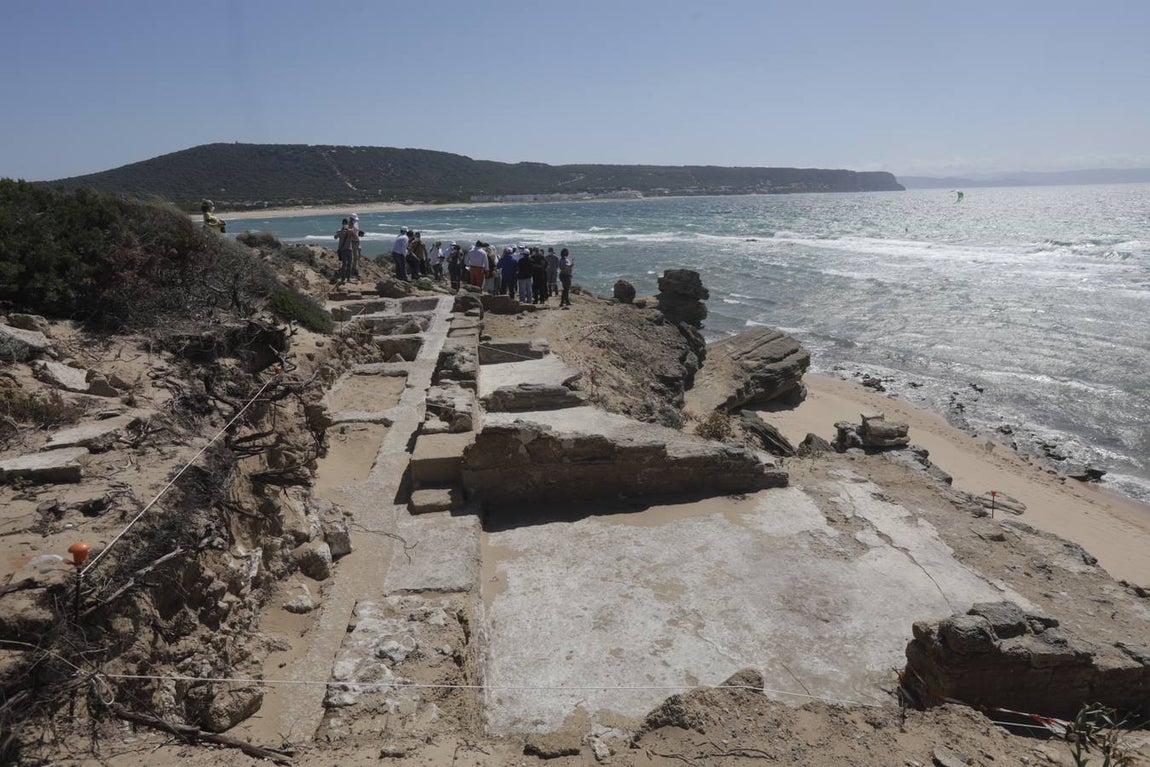 El yacimiento de Caños de Meca, en fotos: una necrópolis de la Edad de Bronce, termas, piscifactoría...