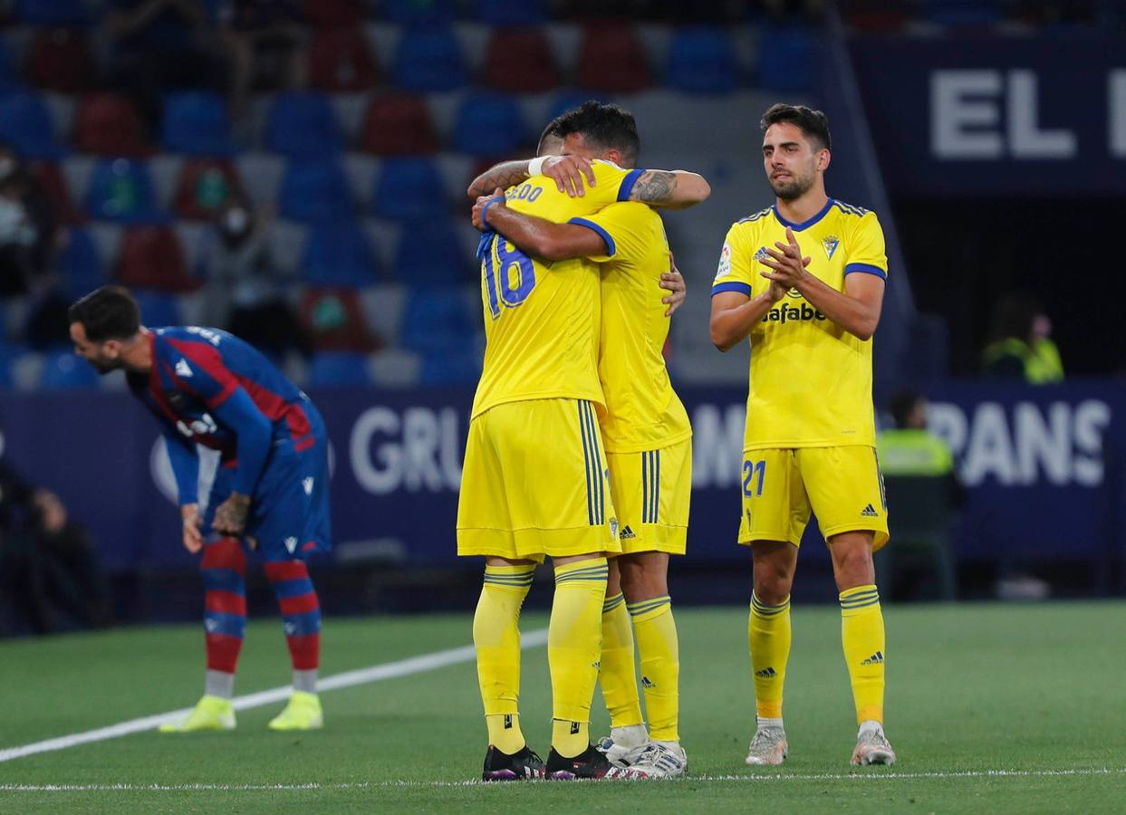 FOTOS: Levante - Cádiz CF