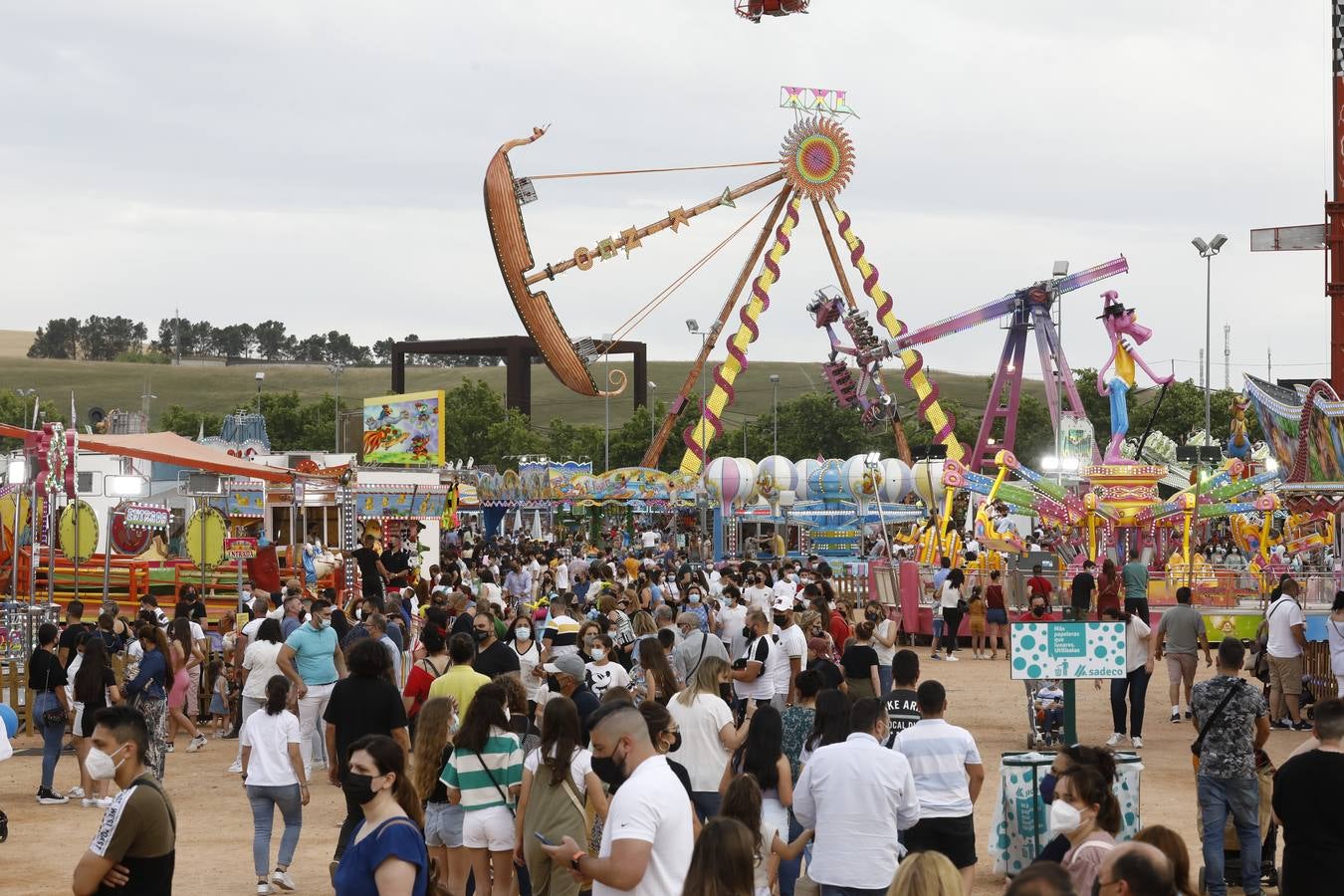 Vive Park Córdoba | En imágenes, el ambientazo del parque de atracciones del Arenal