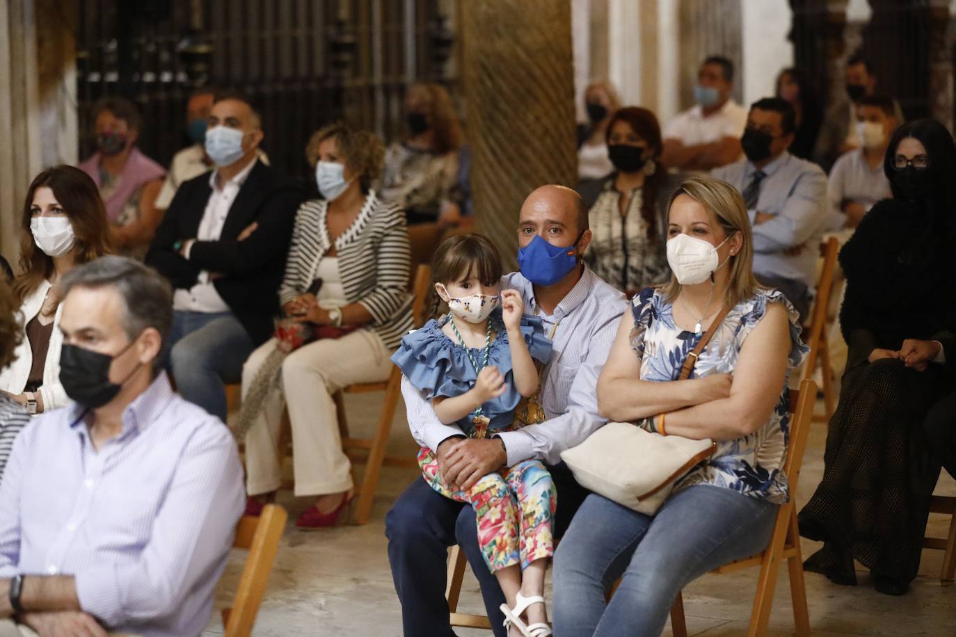 La misa de pentecostés en la Catedral de Córdoba, en imágenes