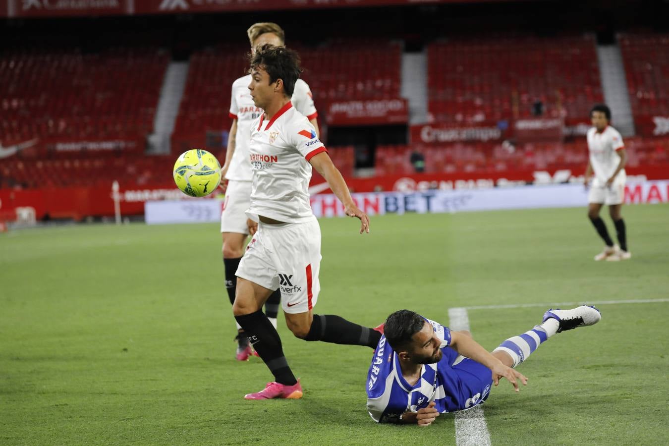 Partido entre el Sevilla FC y el Deportivo Alavés