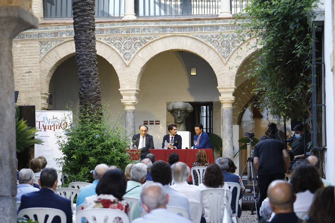 El coloquio de Finito de Córdoba y Ricardo Gallardo, en imágenes