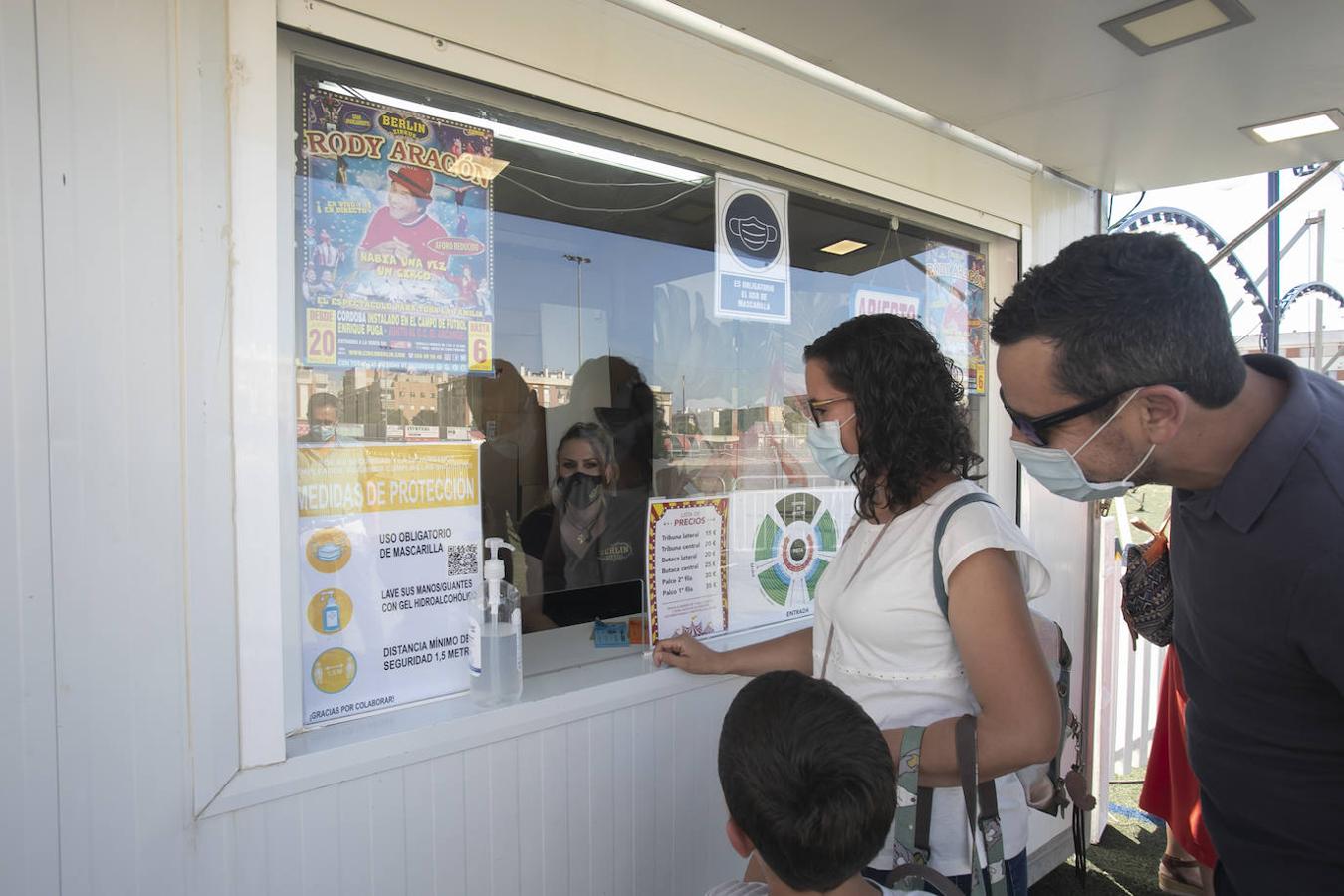 Un día con el Circo Berlín en Córdoba, en imágenes