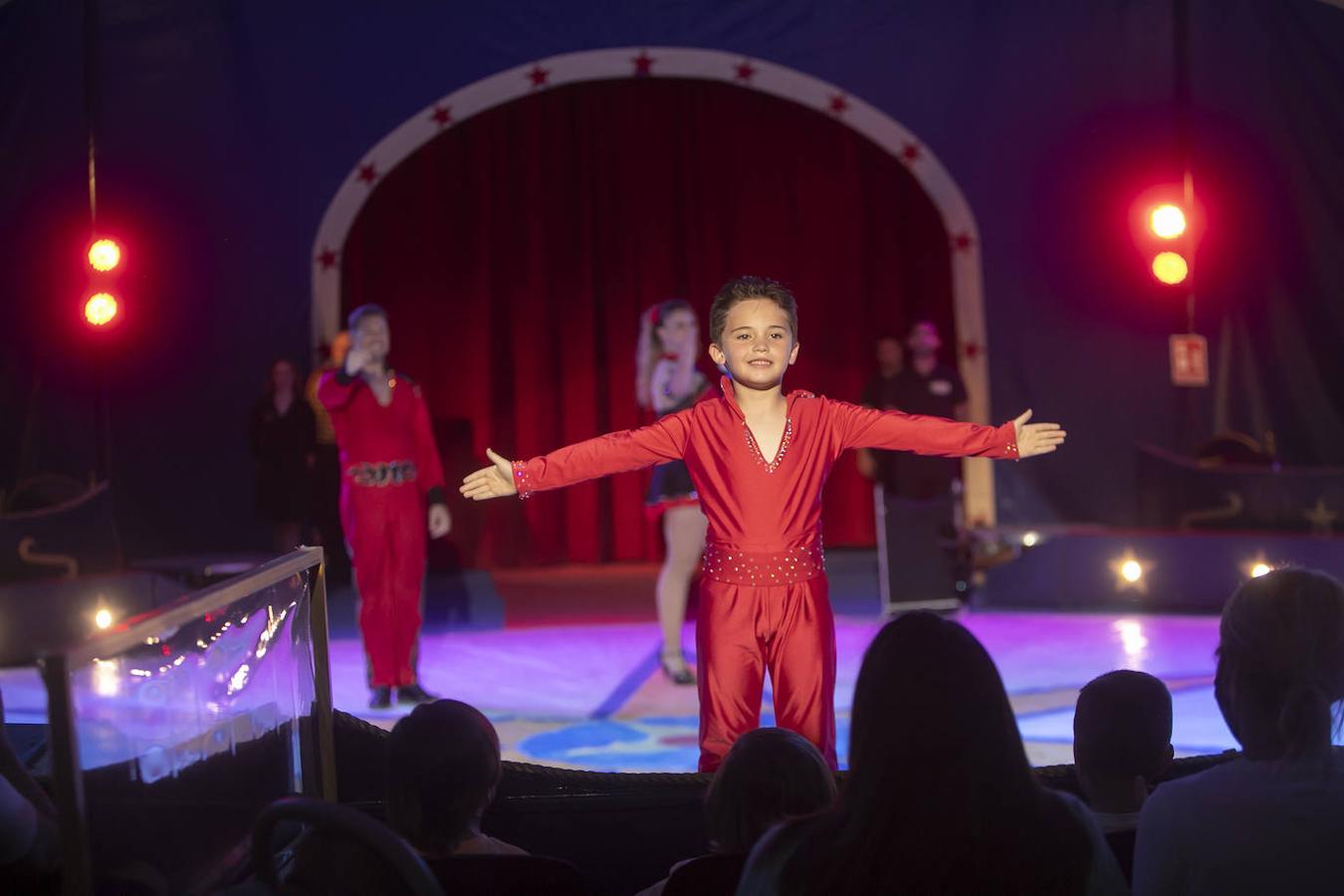 Un día con el Circo Berlín en Córdoba, en imágenes