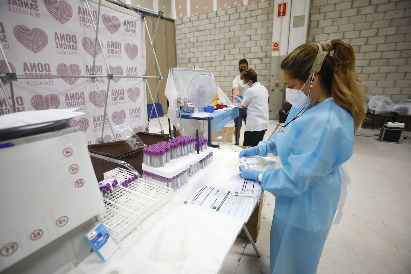 La donación de sangre en el centro comercial El Arcángel de Córdoba, en imágenes