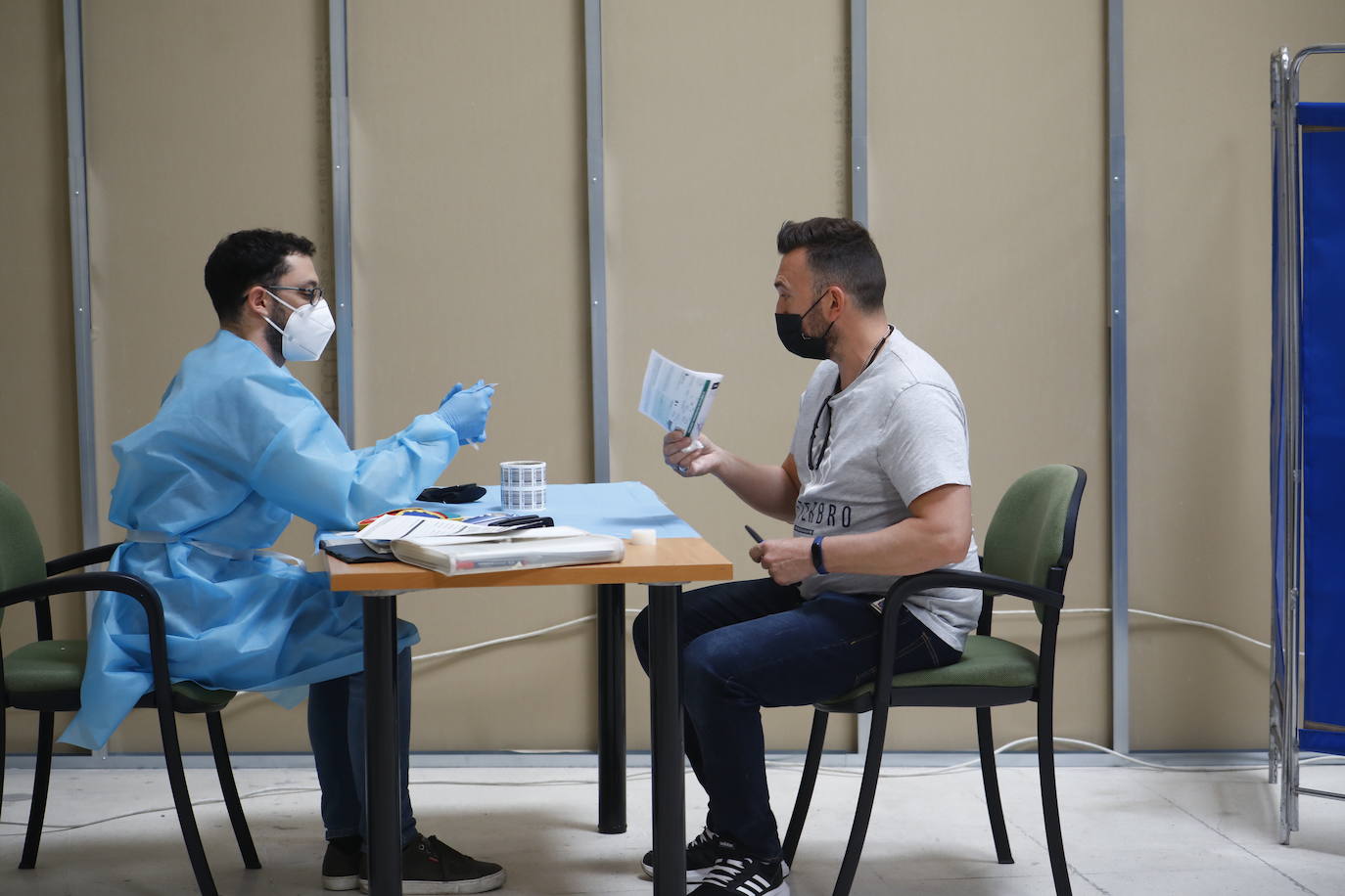 La donación de sangre en el centro comercial El Arcángel de Córdoba, en imágenes