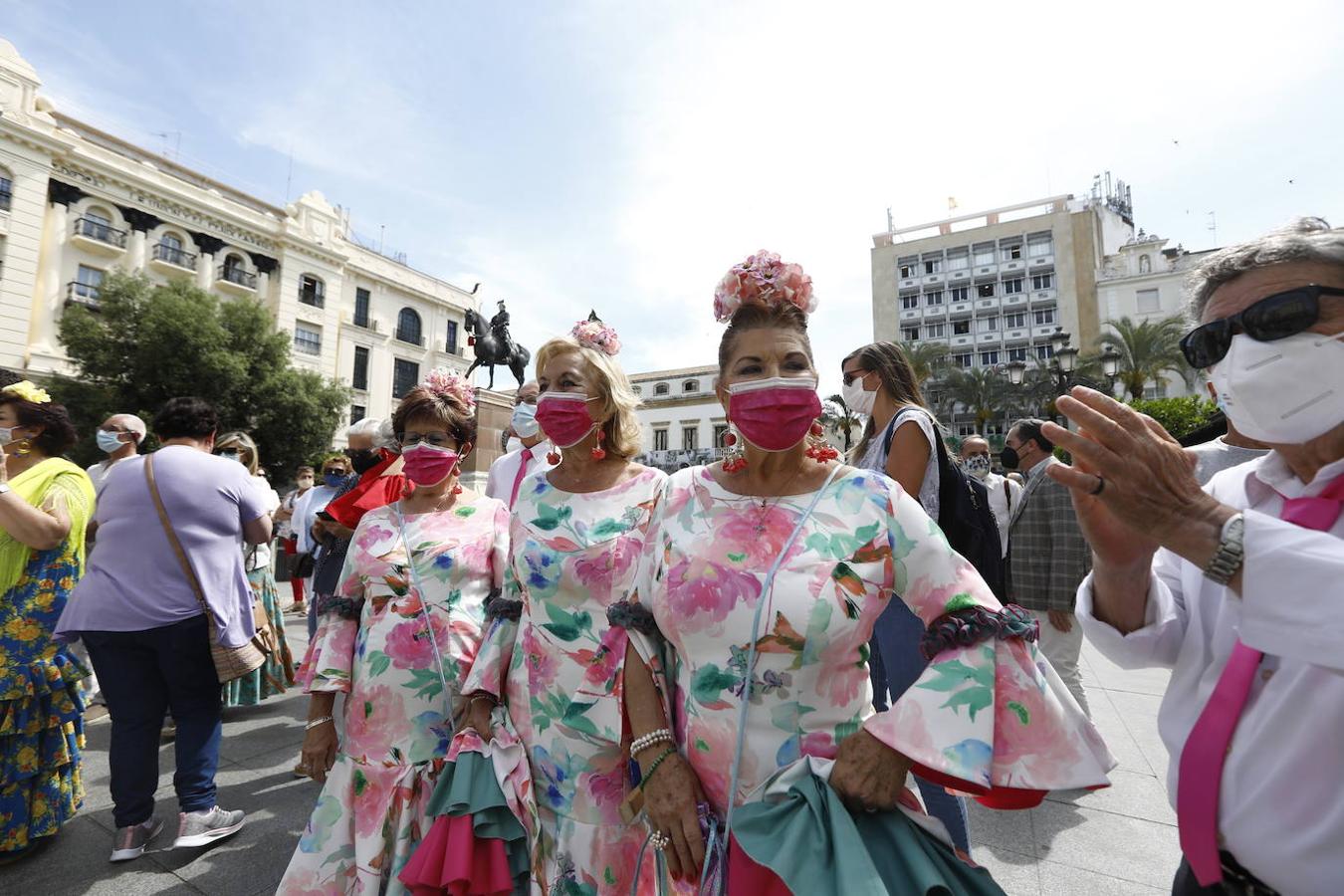 La concentración de mujeres de flamenca en Córdoba, en imágenes