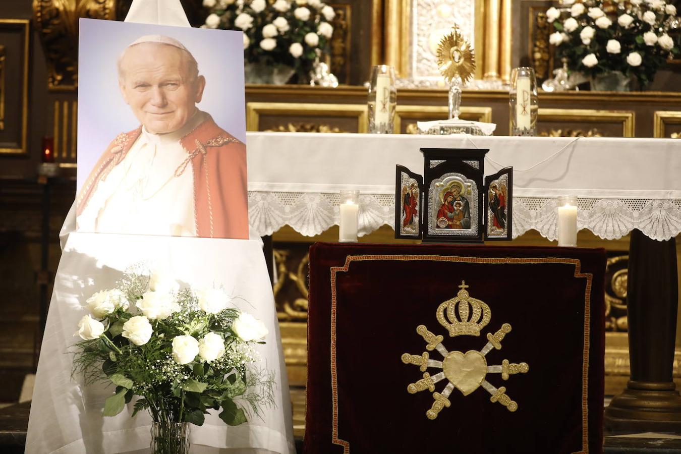 El acto con las reliquias de San Juan Pablo II en Córdoba, en imágenes