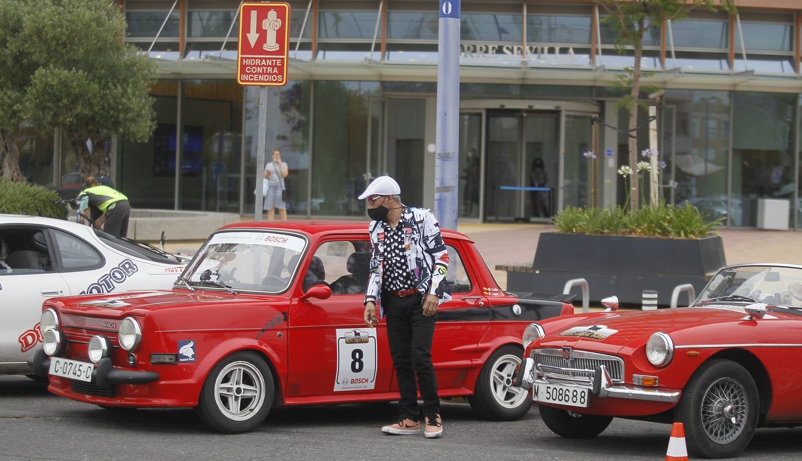 La salida desde Sevilla de la etapa de la Spain Classic Rally, en imágenes