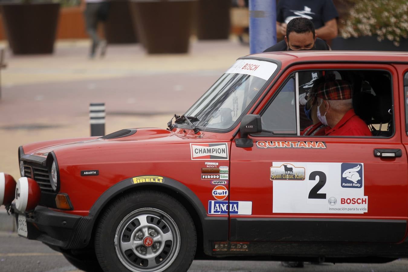 La salida desde Sevilla de la etapa de la Spain Classic Rally, en imágenes